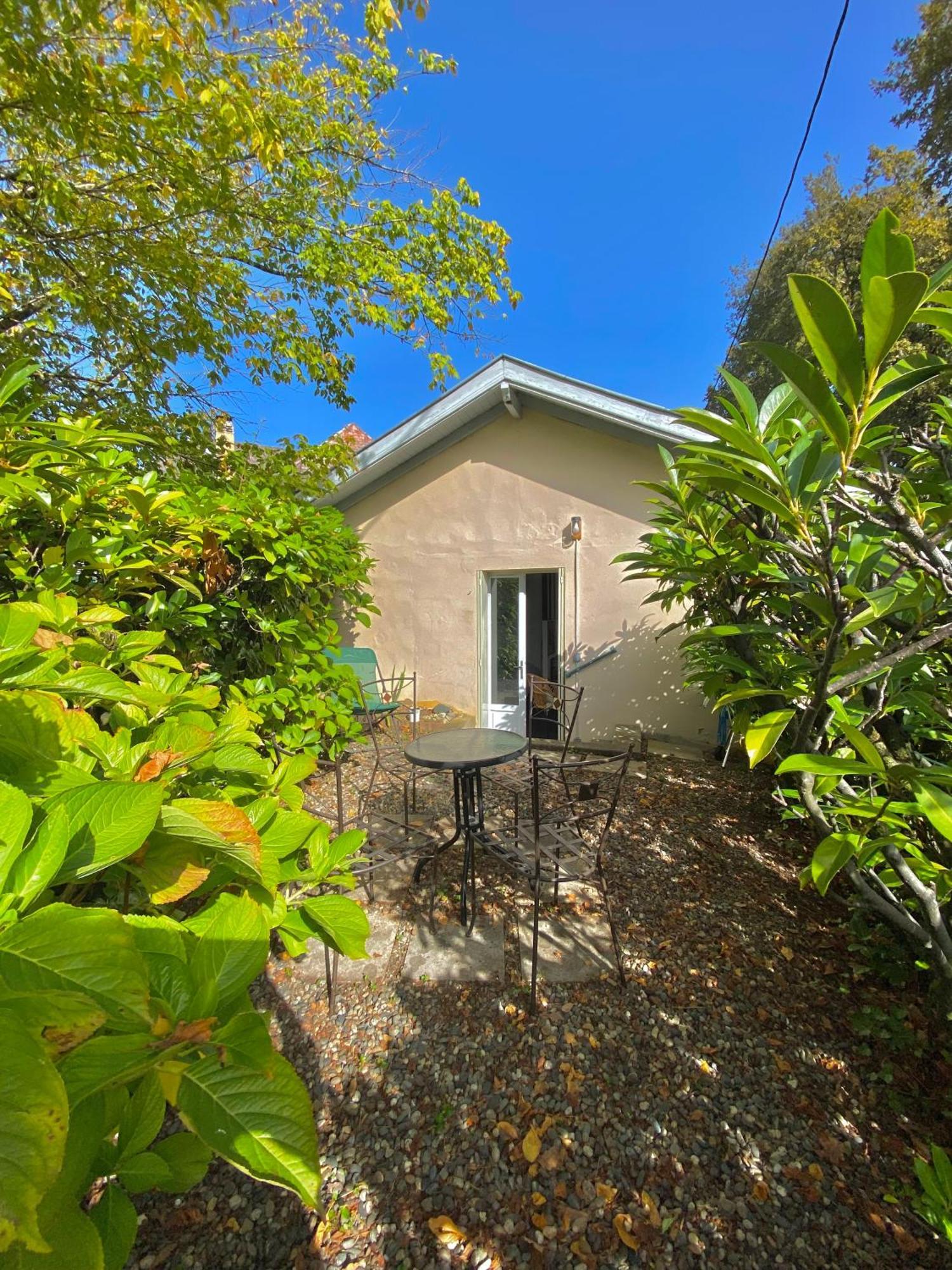 Agreable Petit Gite Avec Piscine Et Jardinet Salies-de-Bearn Exterior photo