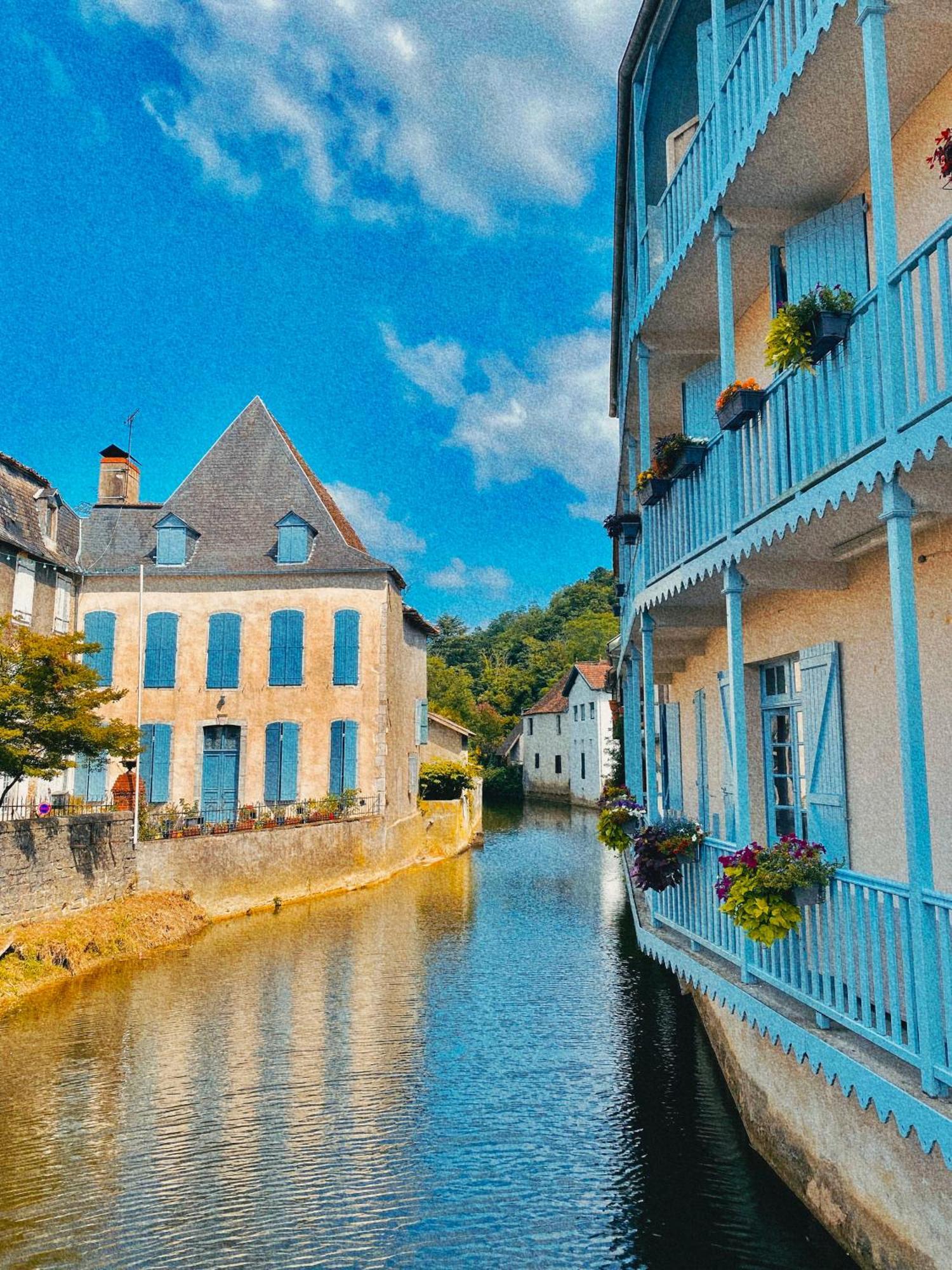 Agreable Petit Gite Avec Piscine Et Jardinet Salies-de-Bearn Exterior photo